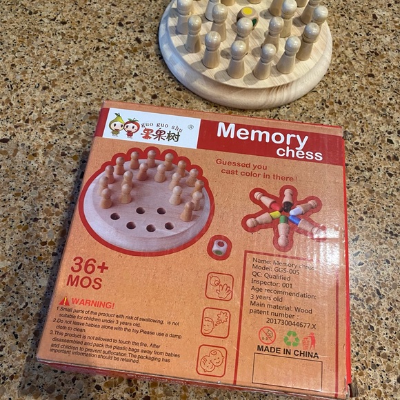 WOODEN COLOR MEMORY Chess MATCH PUZZLE BOARD TOY - Picture 10 of 16